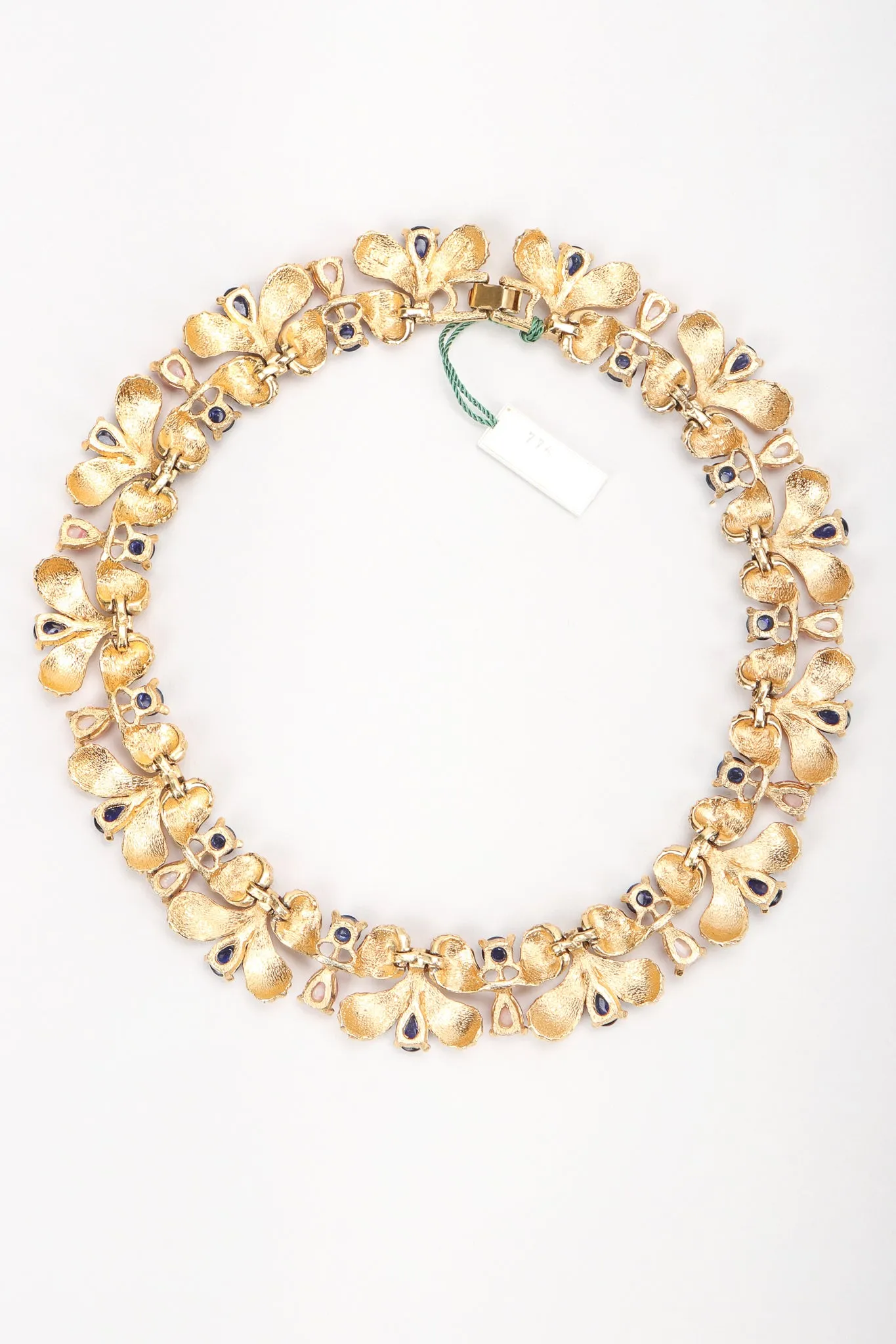 Hollywood Cabochon Collar