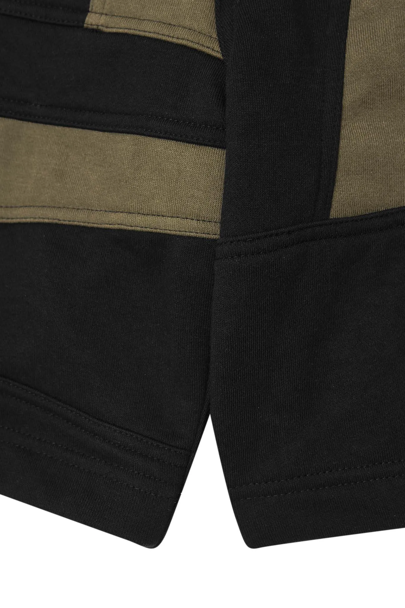 NEEDLEWORK SWEATSHORTS IN TAIGA