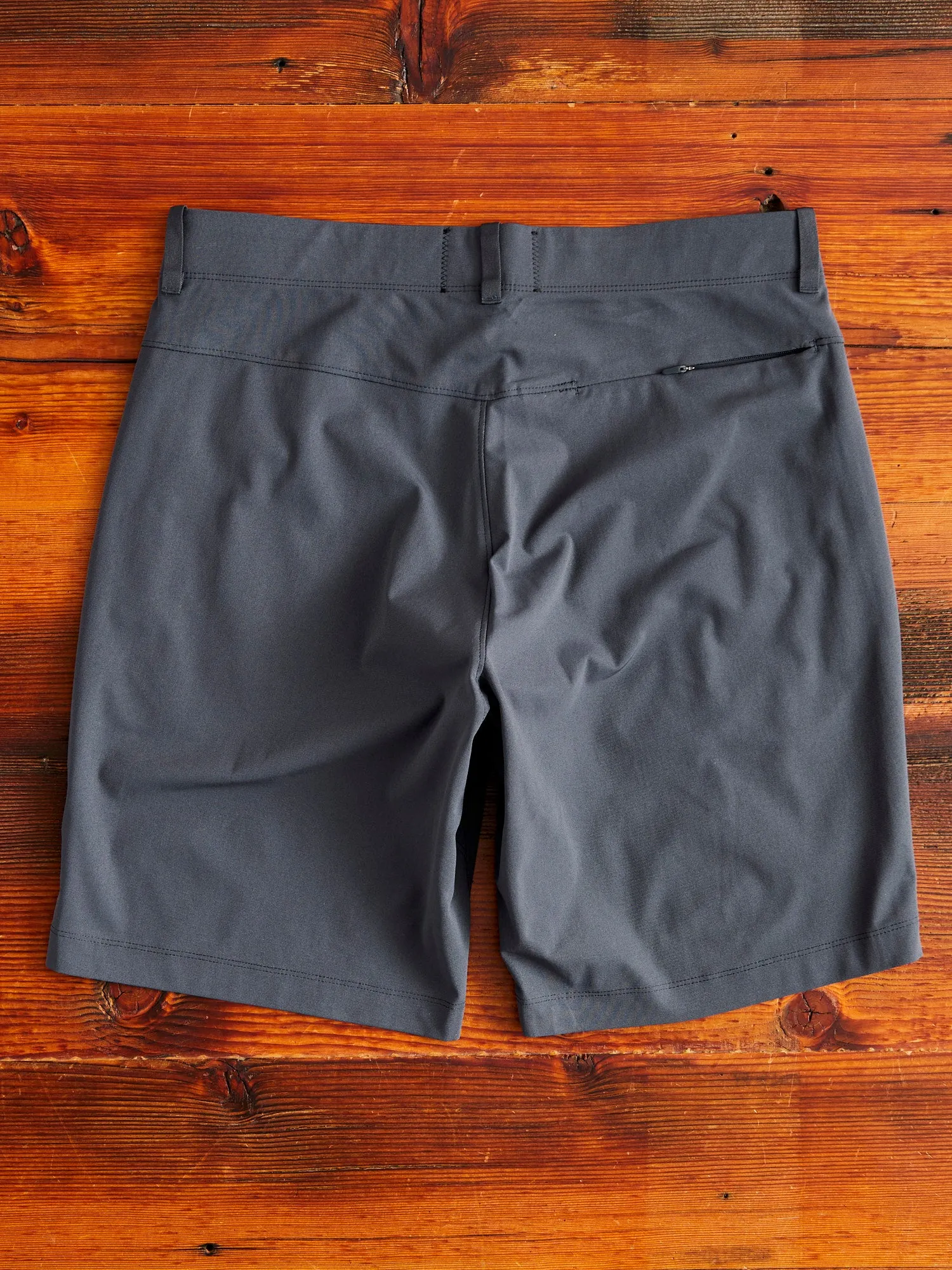 Primeflex Coach's Short in Charcoal