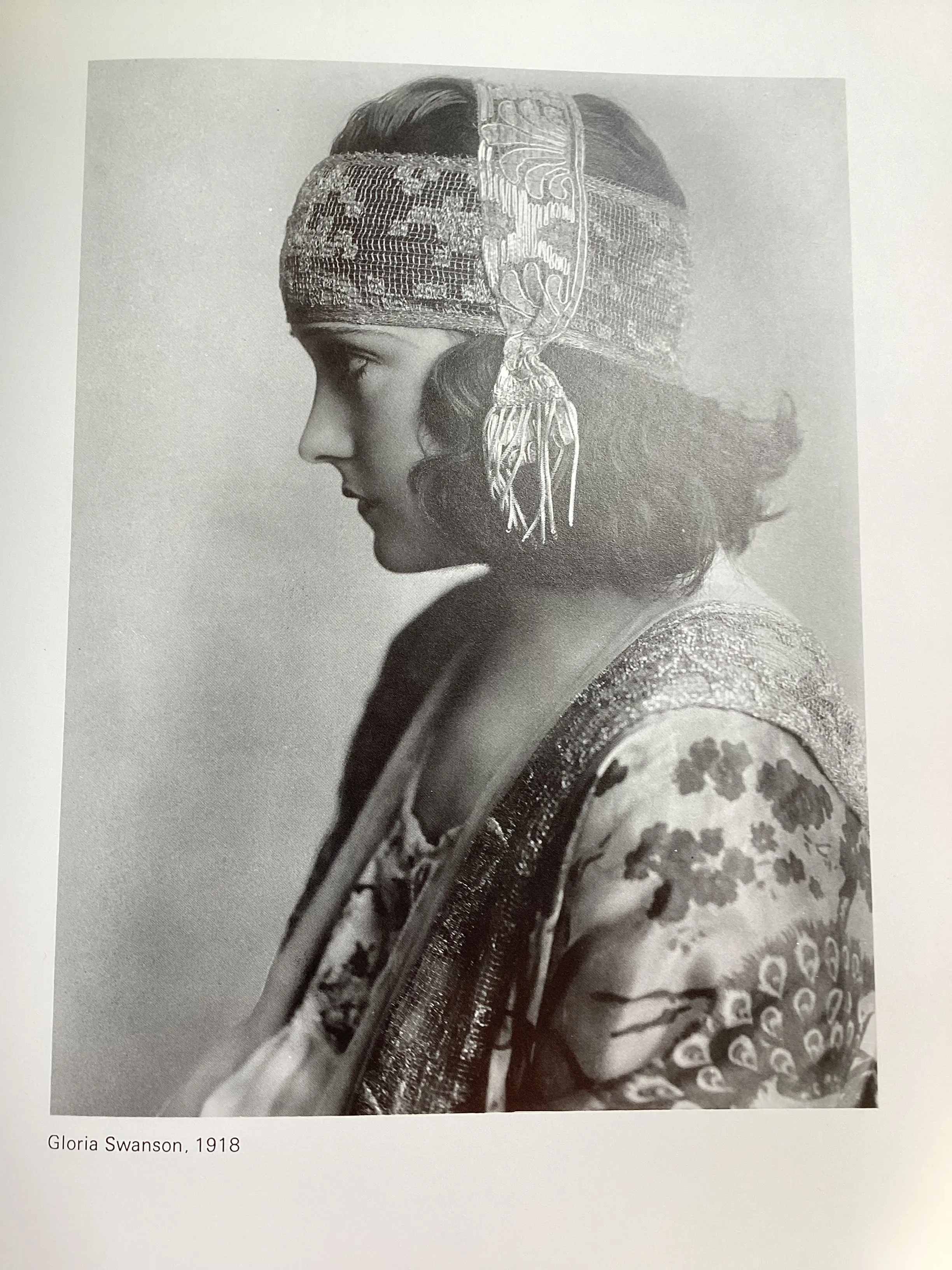 The Image Makers : Sixty Years of Hollywood Glamour