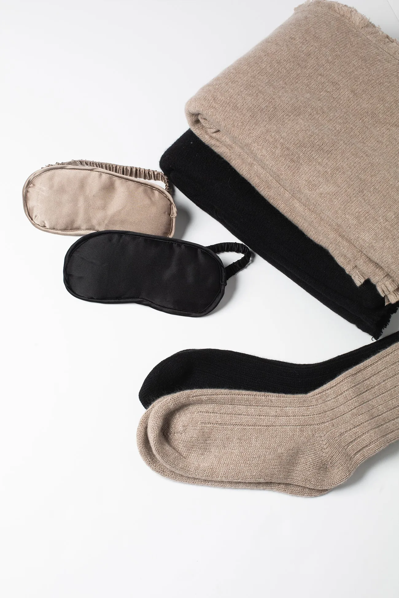 TRAVEL SET