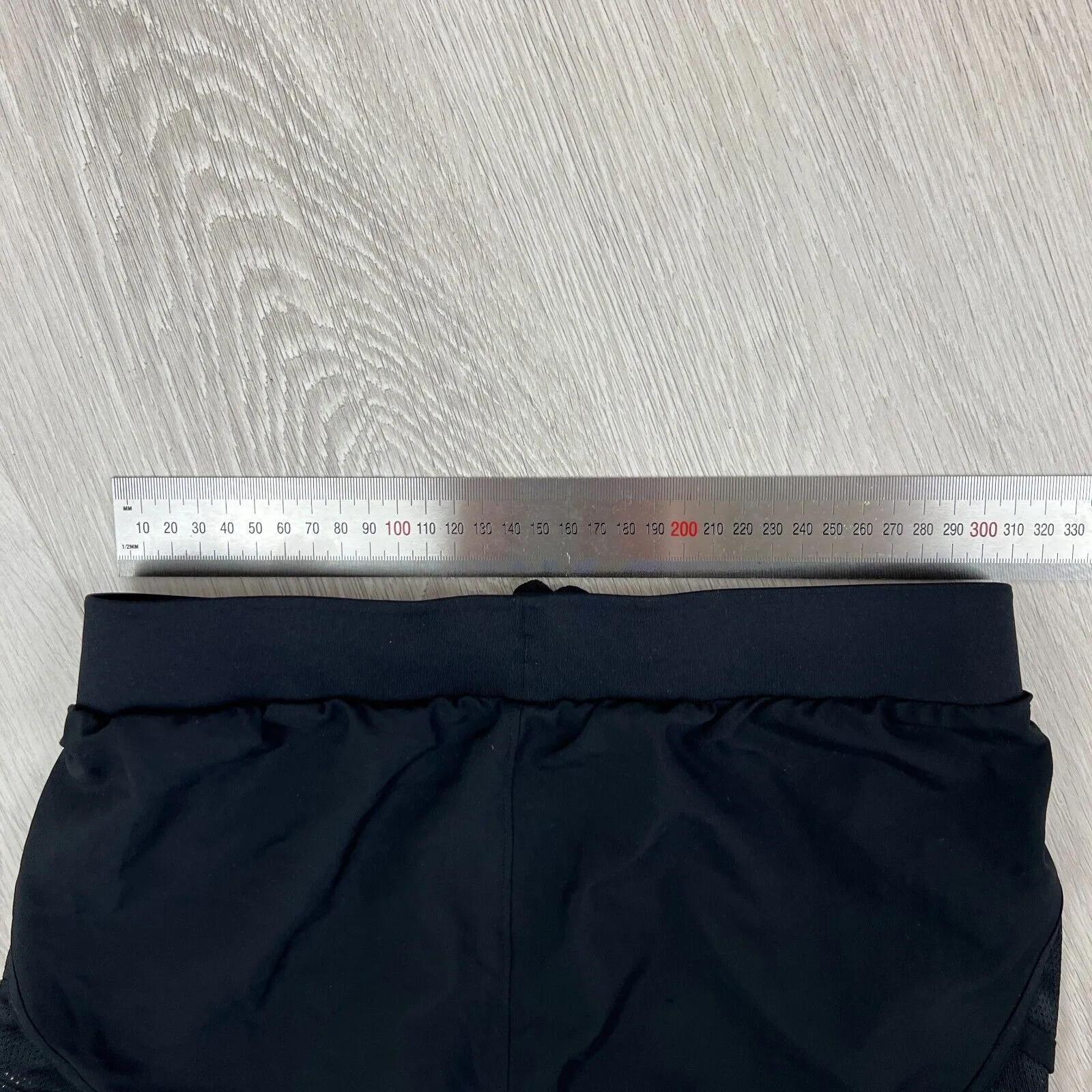 Under Armour Girls Black Athletic Shorts Size Youth Medium / 10-12 Years