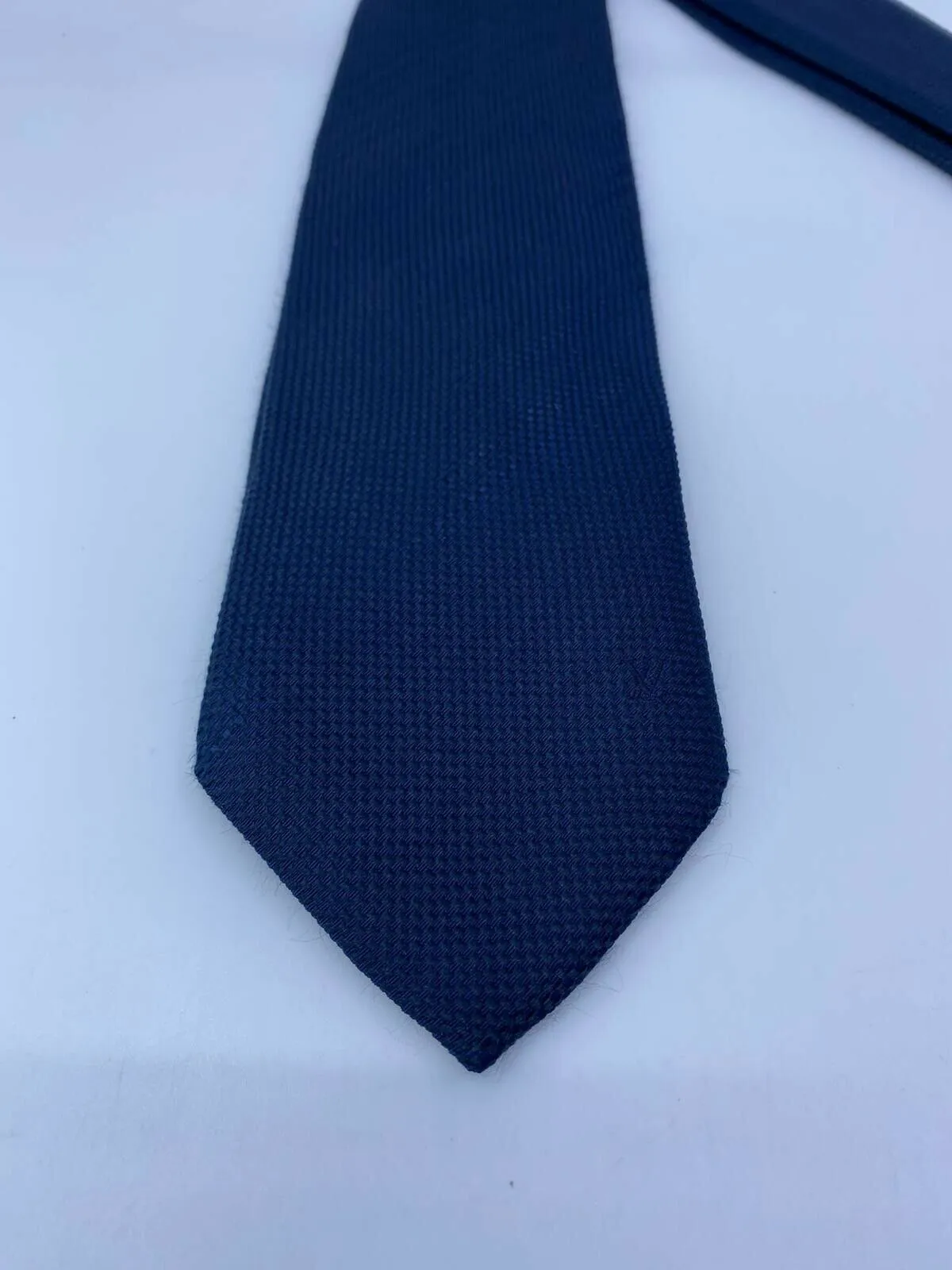 Uniformes Navy Woven 100% Silk Tie
