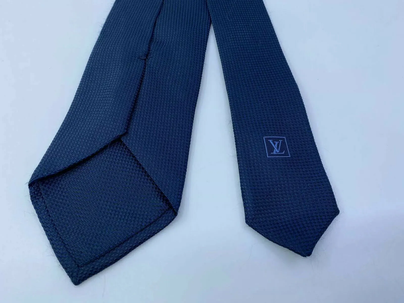 Uniformes Navy Woven 100% Silk Tie