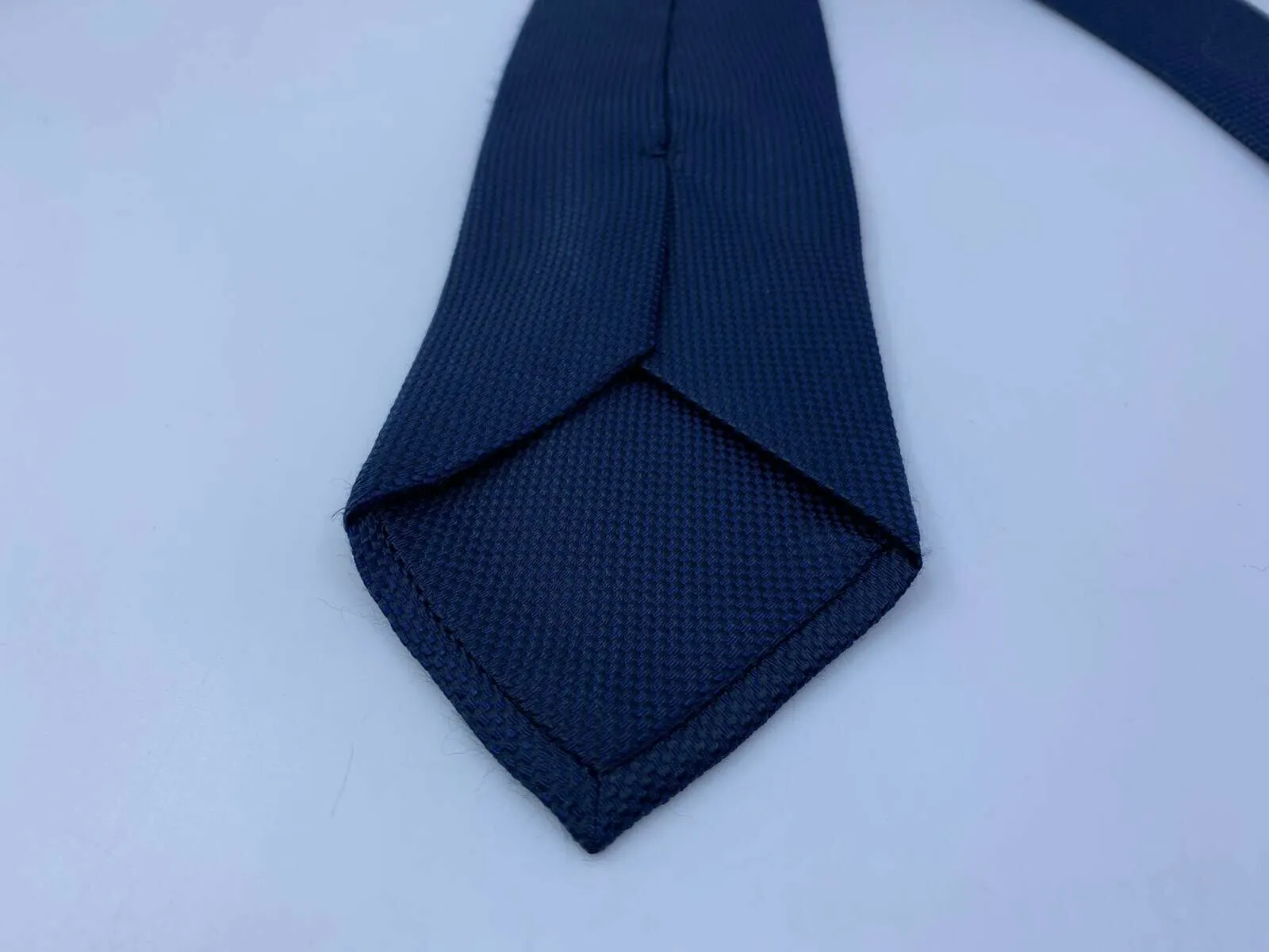 Uniformes Navy Woven 100% Silk Tie
